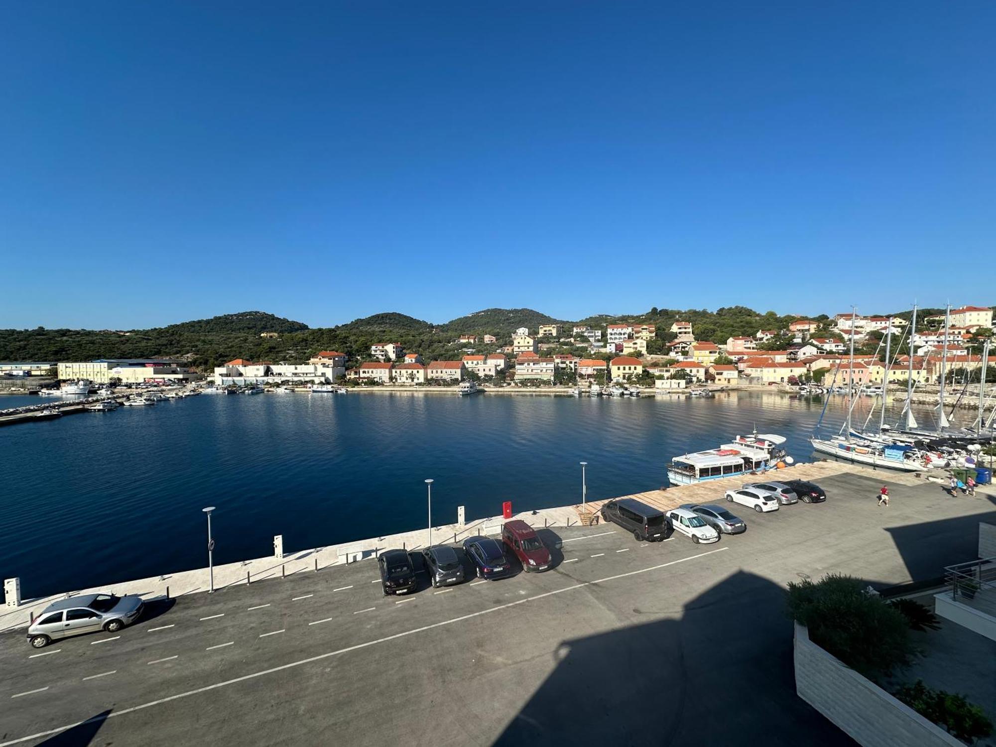 Apartmani Sali Seaview Bagian luar foto