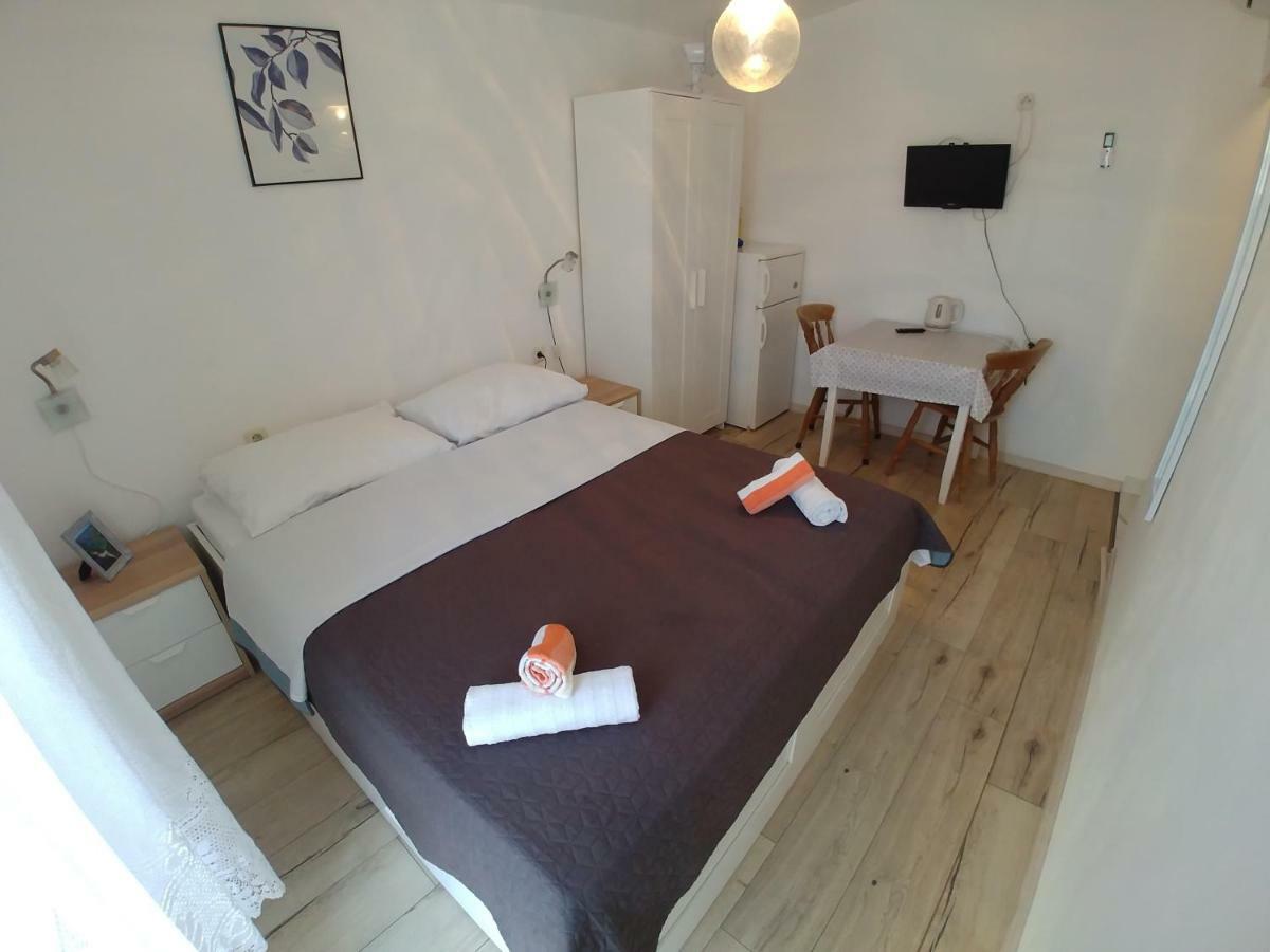 Apartmani Sali Seaview Bagian luar foto