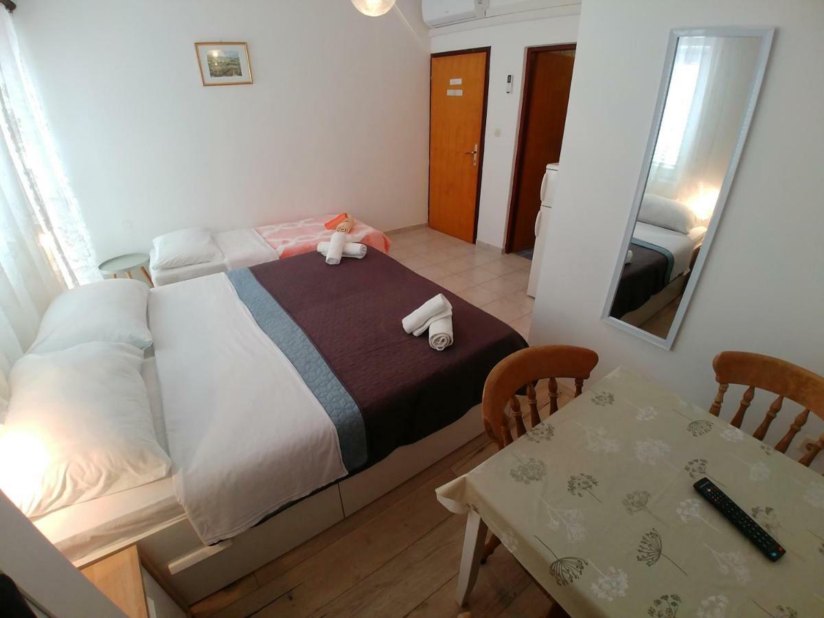 Apartmani Sali Seaview Bagian luar foto