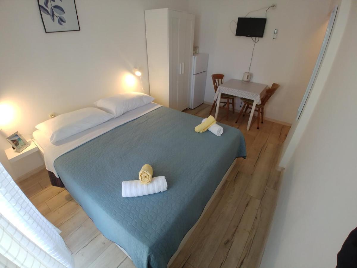 Apartmani Sali Seaview Bagian luar foto
